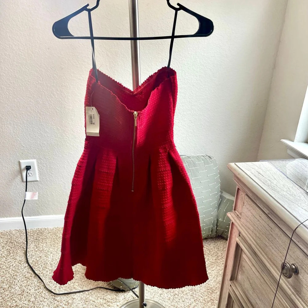 -FINAL PRICE- B. Darlin Woman’s sweetheart top Sleeveless dress size 1/2 NWT - Picture 3 of 6
